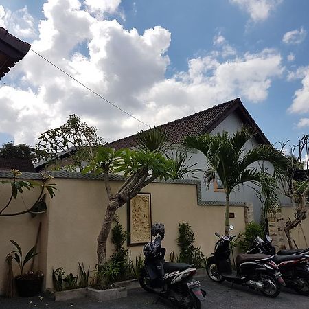Nyoman Guesthouse Canggu Eksteriør bilde